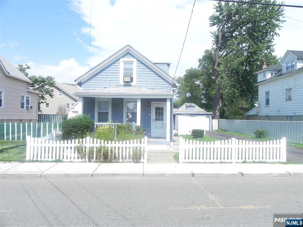 58 Marshall Avenue - Photo 1
