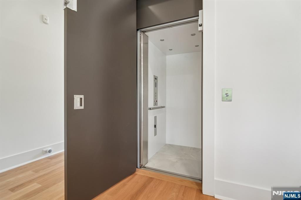 50 Roberts Road — photo 21