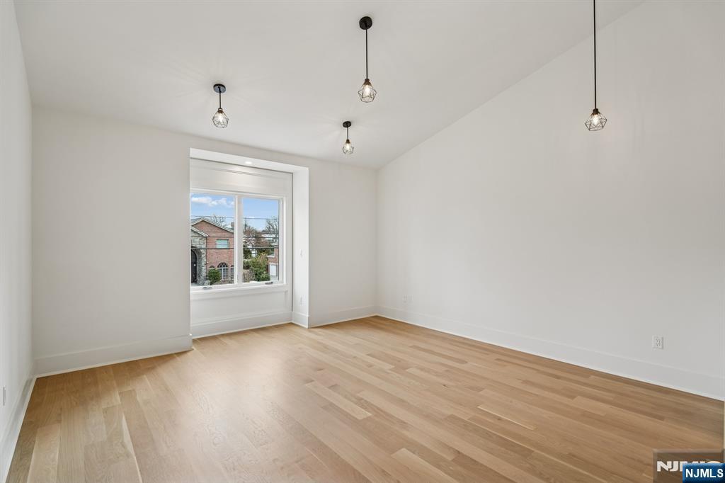 50 Roberts Road — photo 38