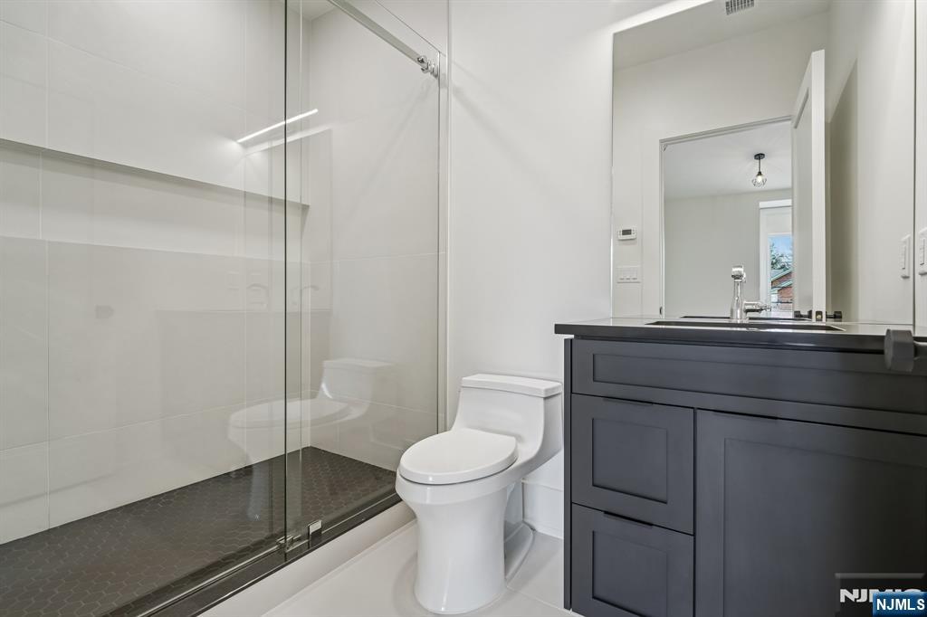 50 Roberts Road — photo 39