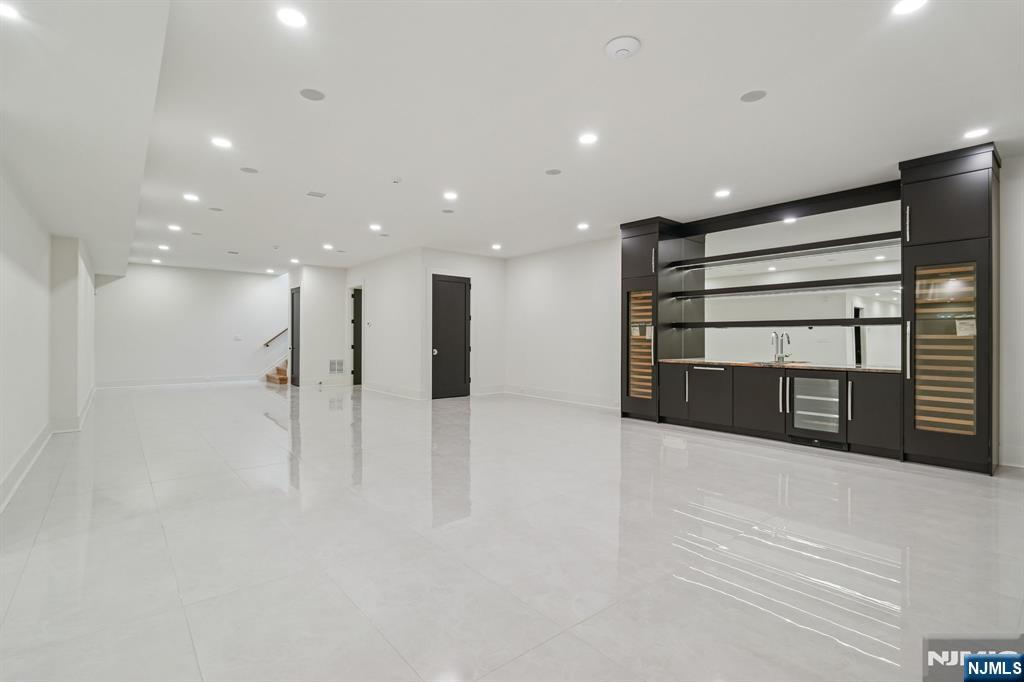 50 Roberts Road — photo 45