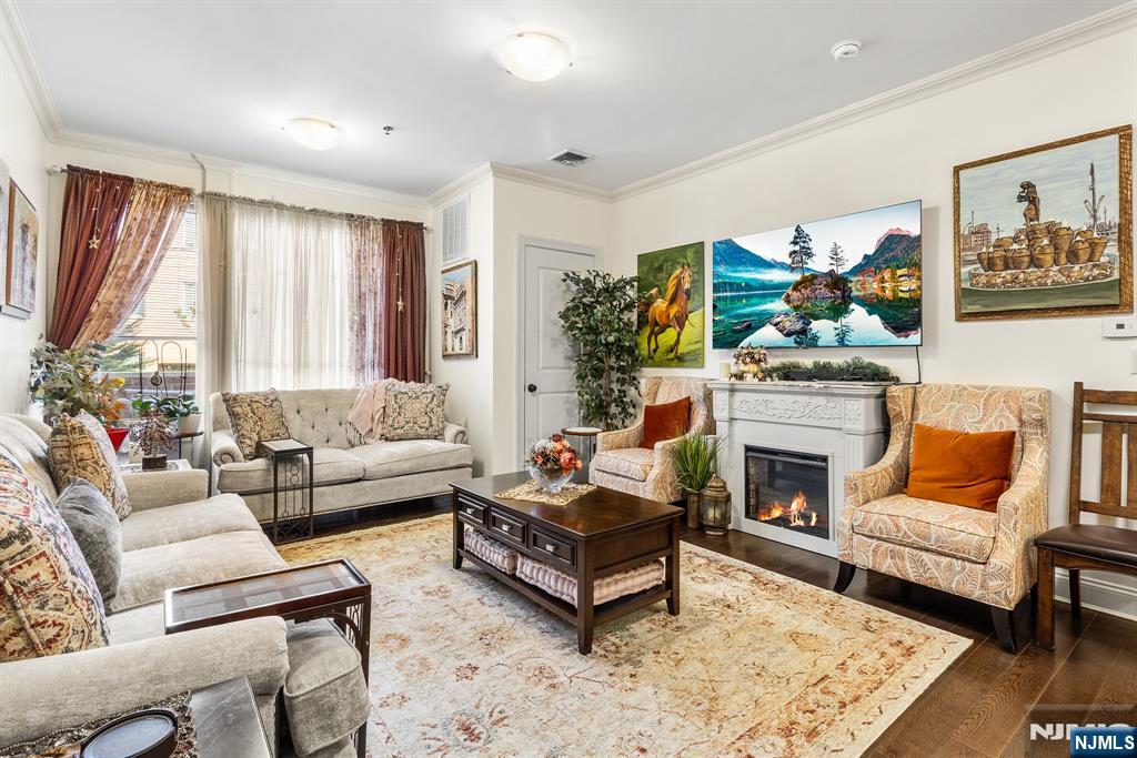 255 Laird Avenue 2 - Photo 1