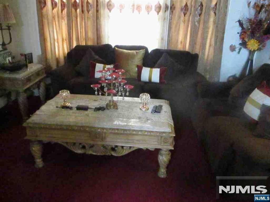 38 Armstrong Avenue - Photo 4