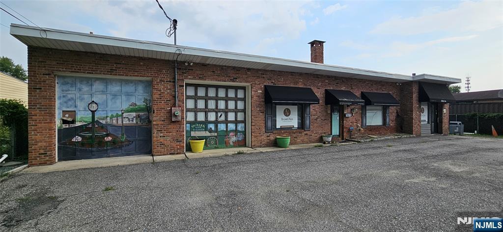 241 Herbert Avenue - Photo 1