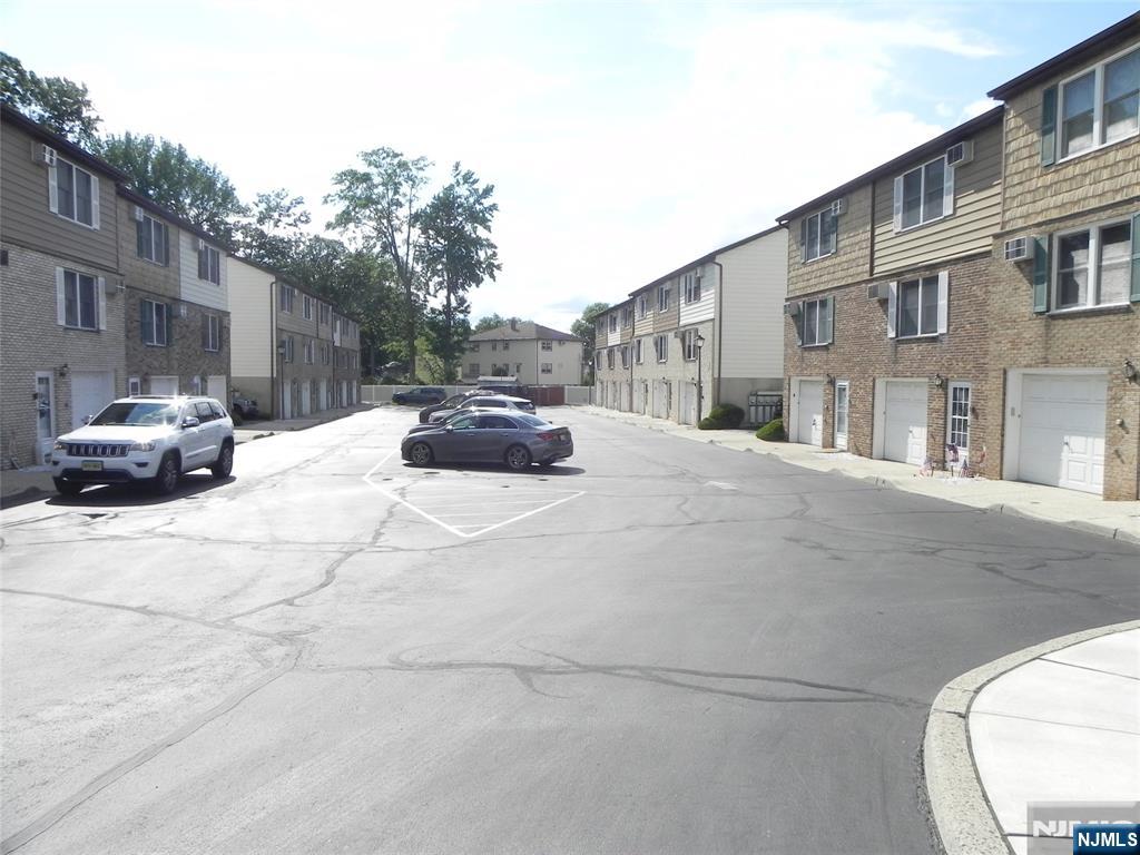 453 Liberty Street 11 - Photo 3