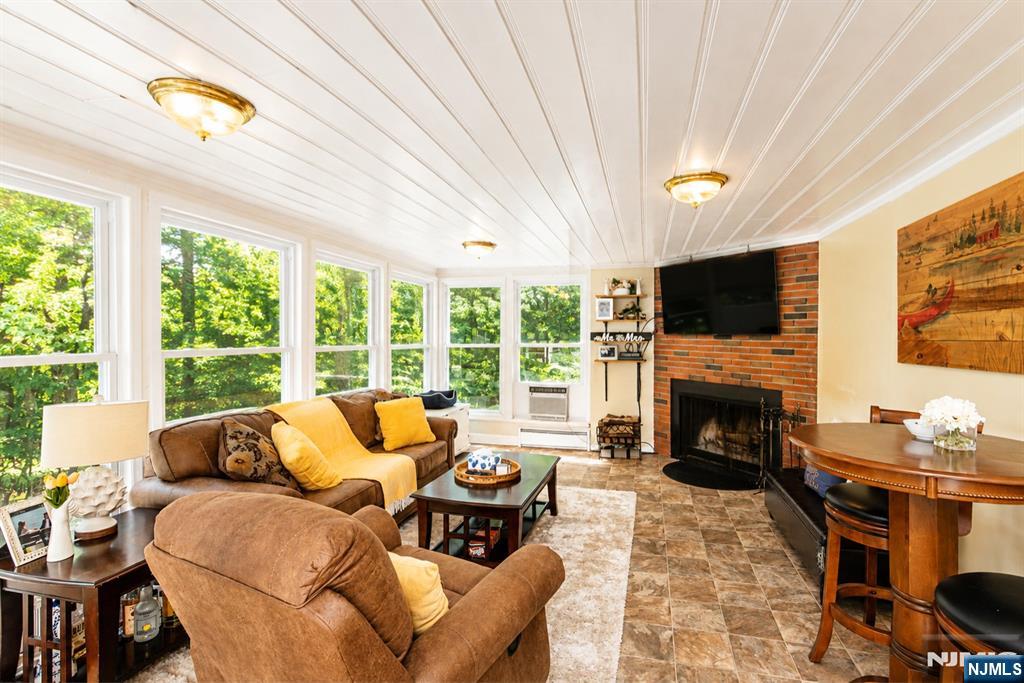 23 Algonquin Avenue - Photo 2