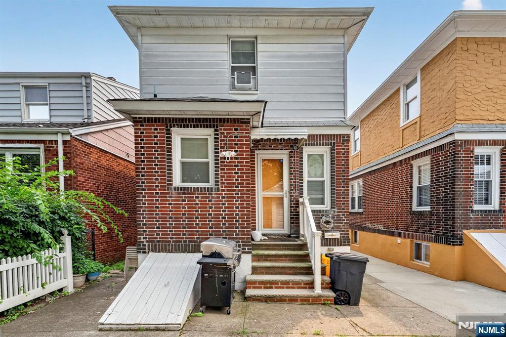 391 Morningside Avenue