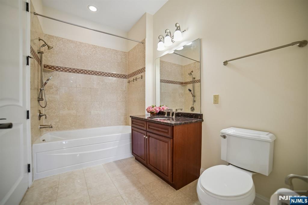 4101 Piermont #1203
