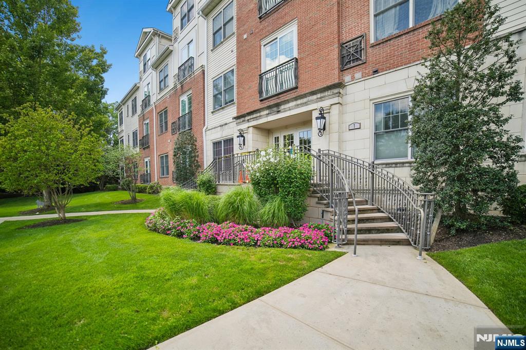 4101 Piermont #1203