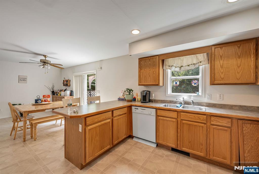 68 Greenwood Avenue