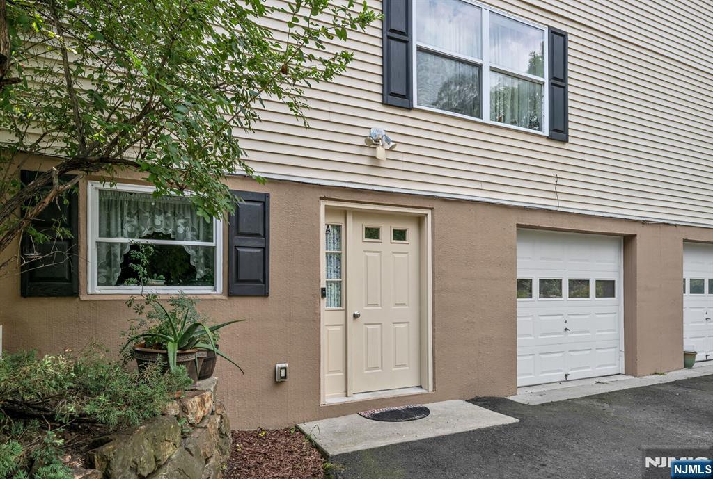 68 Greenwood Avenue