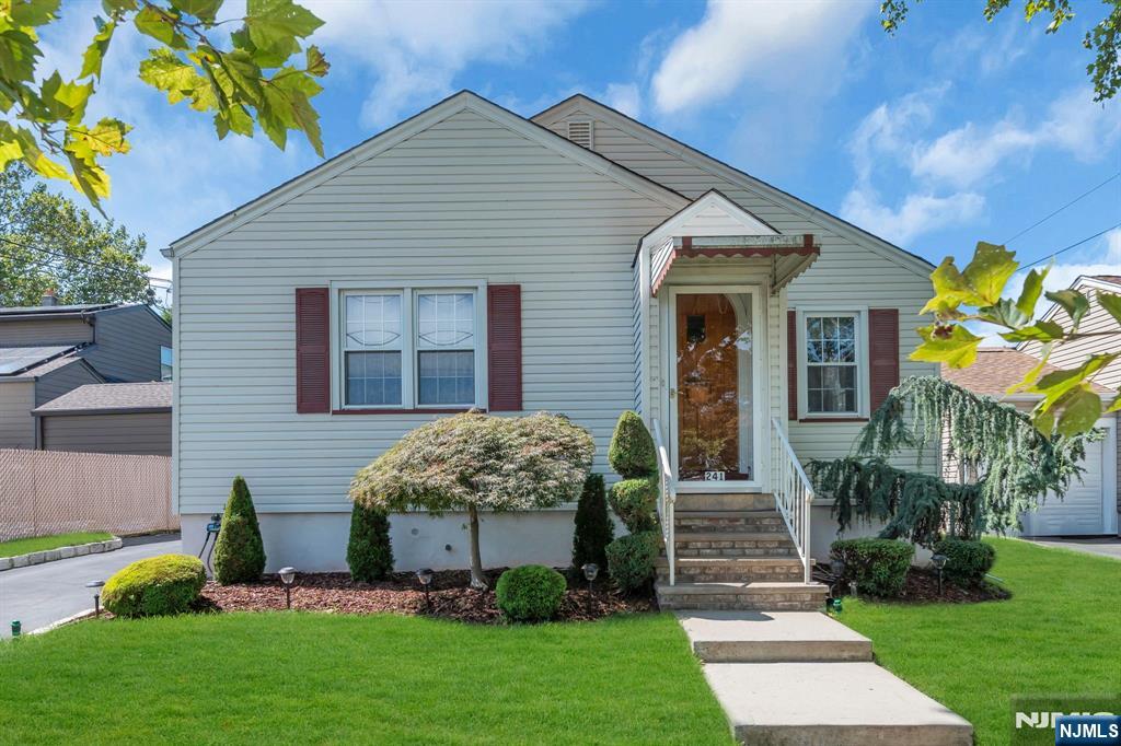 241 Hickory Street - Photo 1