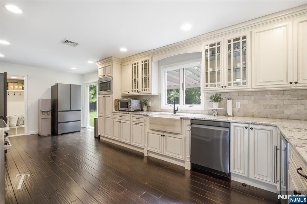 29 Sunrise Lane