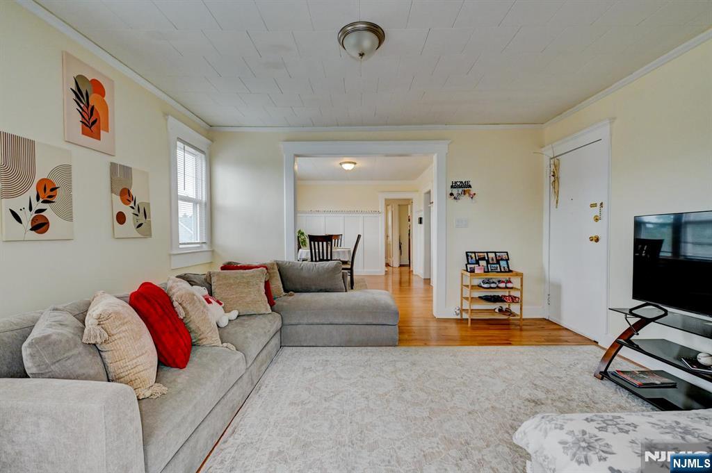 275 Greylock Parkway