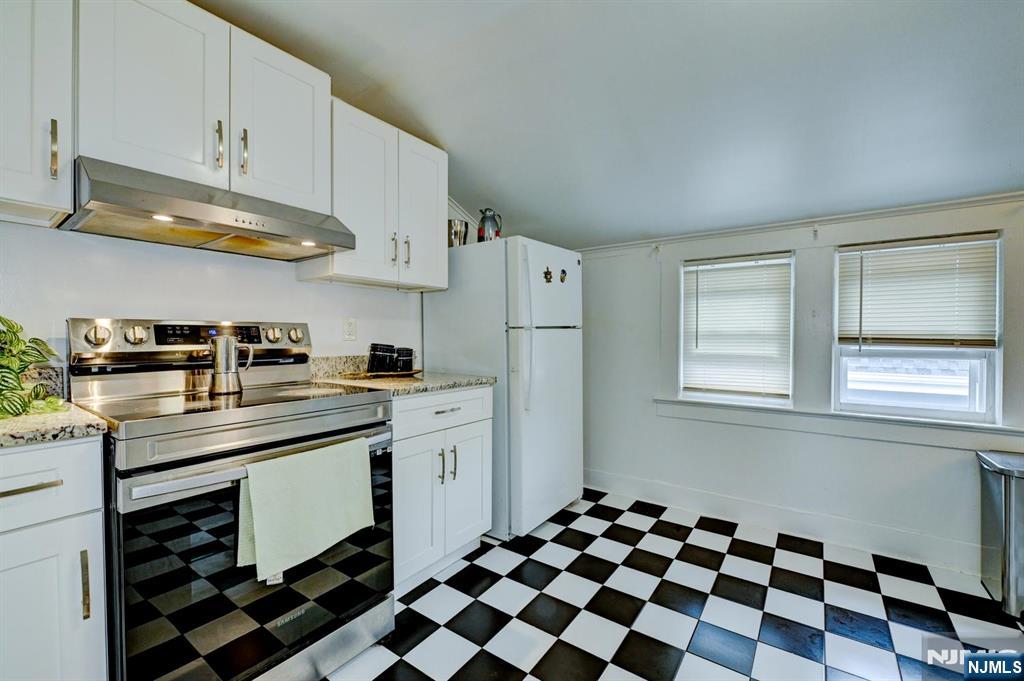 275 Greylock Parkway
