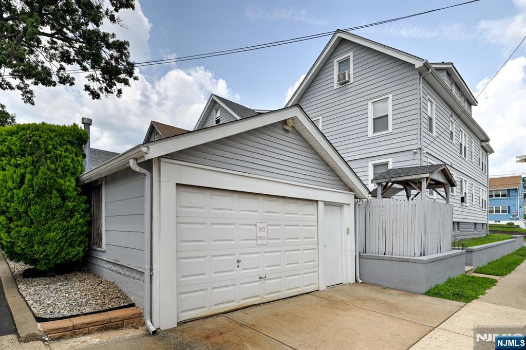 275 Greylock Parkway