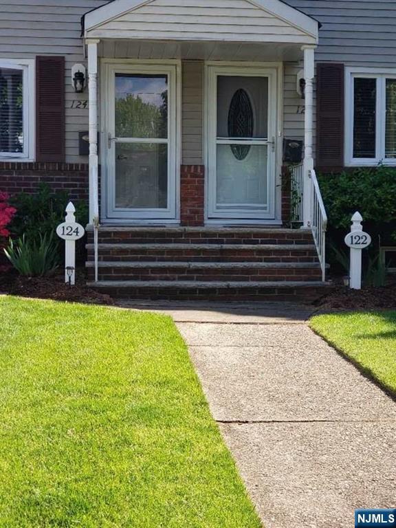 124 Pleasant Avenue 124 - Photo 2