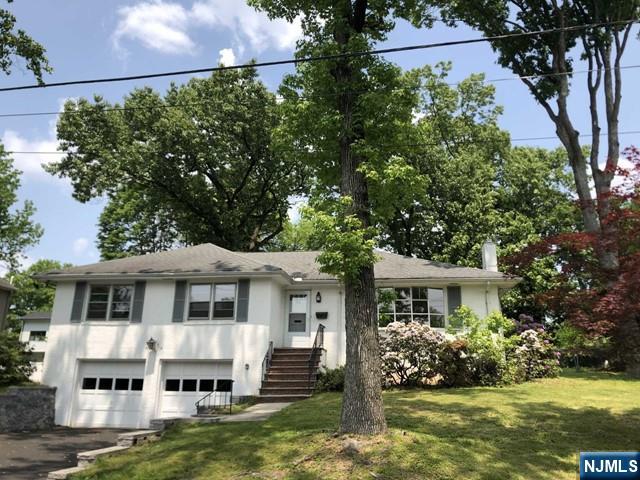 85 Phelps Avenue - Photo 1