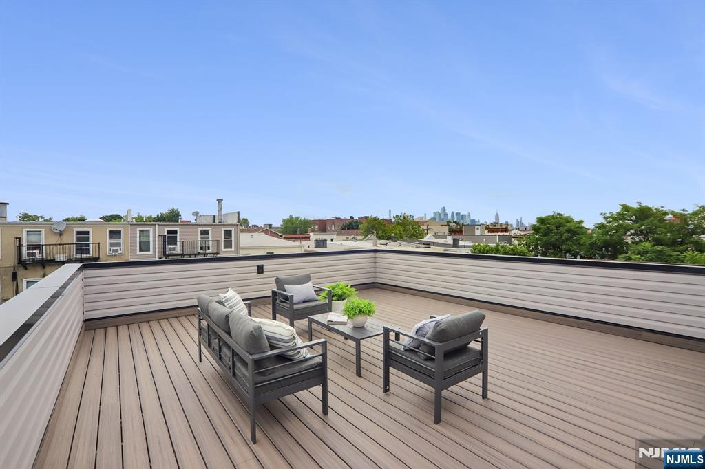 78 Zabriskie Street #3