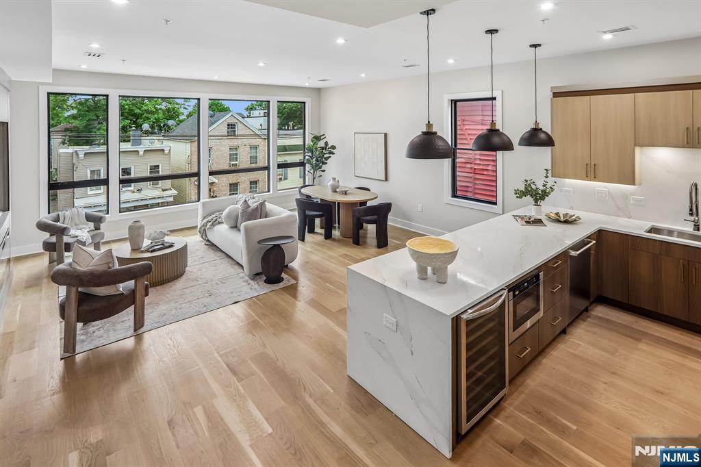 78 Zabriskie Street 3 - Photo 3