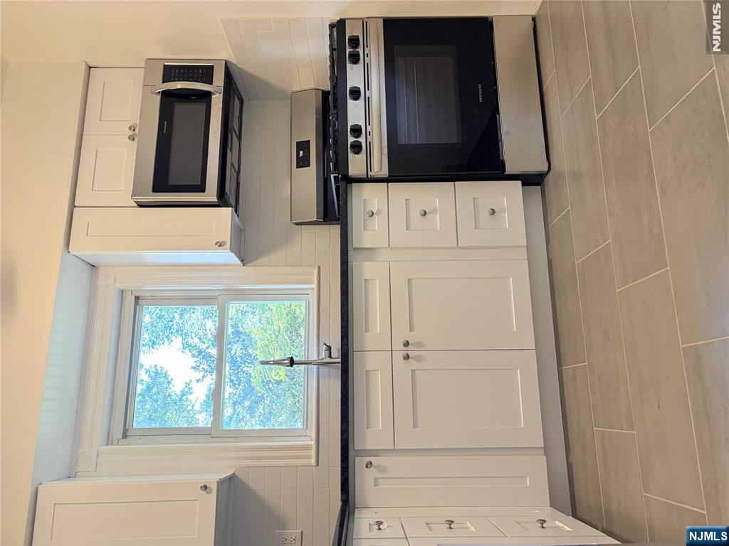 150 Jane Street - Photo 3