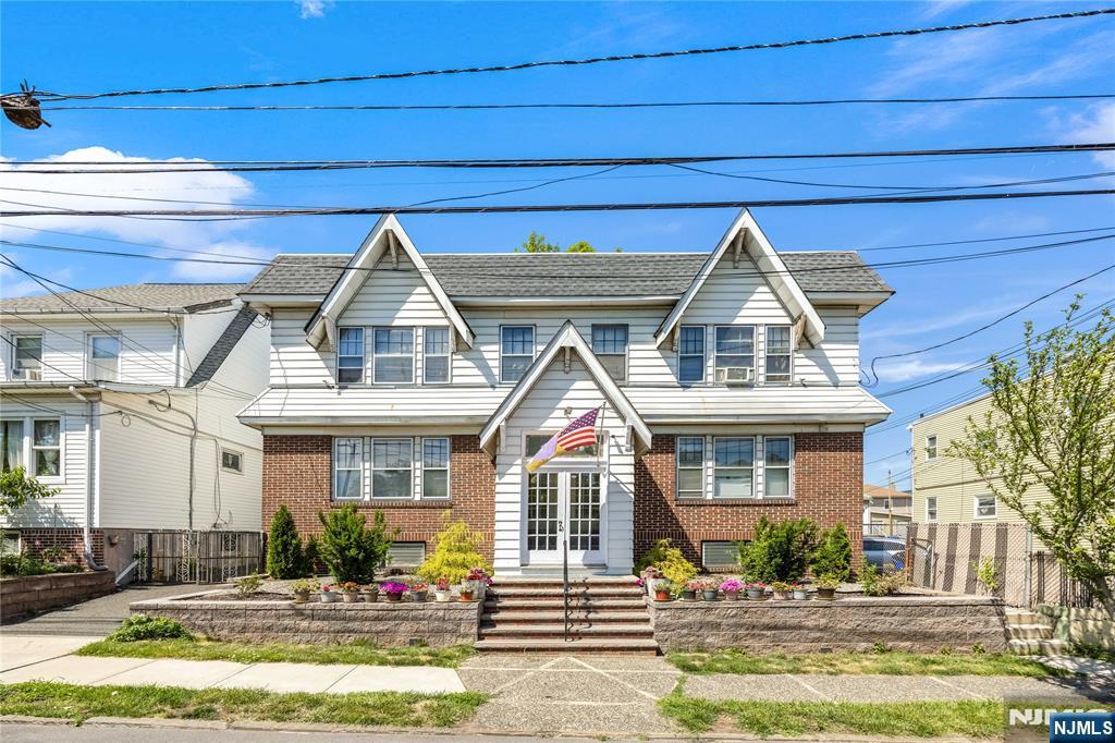 193 Dukes Street - Photo 1