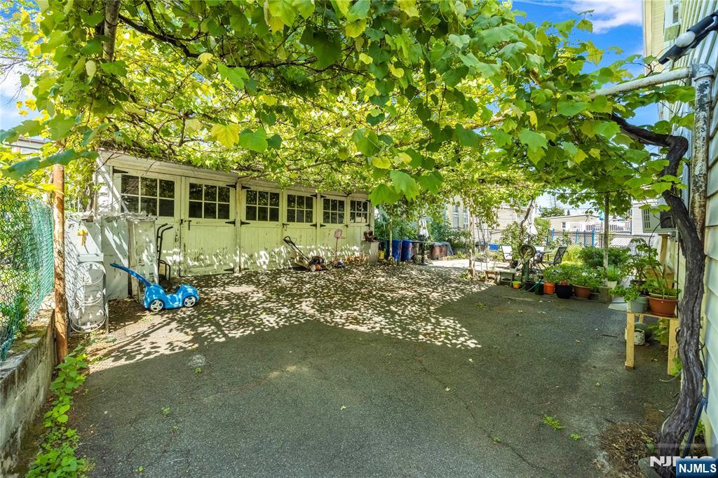 193 Dukes Street