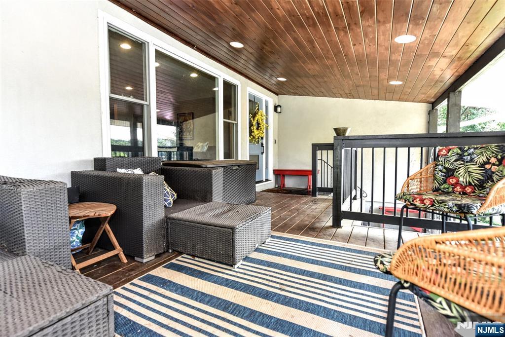454 Skyline Lake Drive - Photo 3