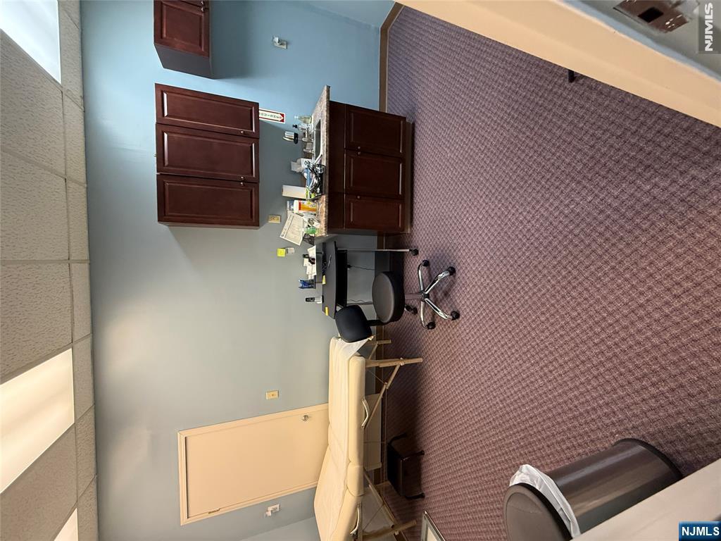 886 Belmont Avenue 2C - Photo 3