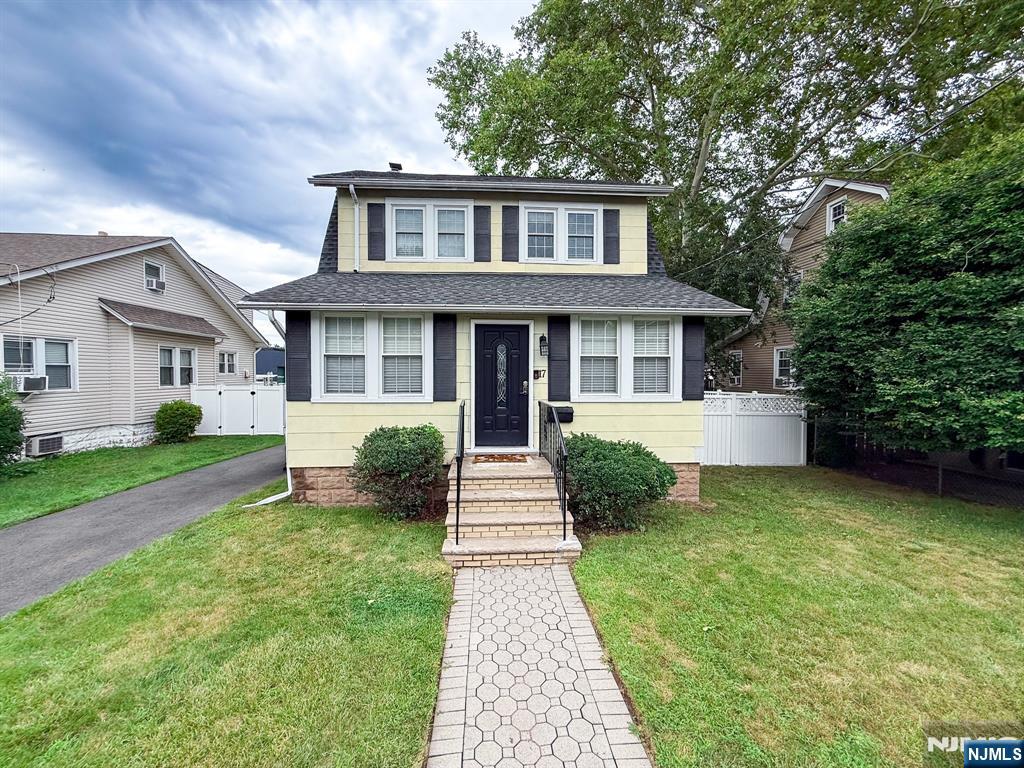 17 Carnation Street - Photo 1