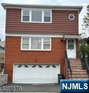 105 Crawford Street - Photo 1
