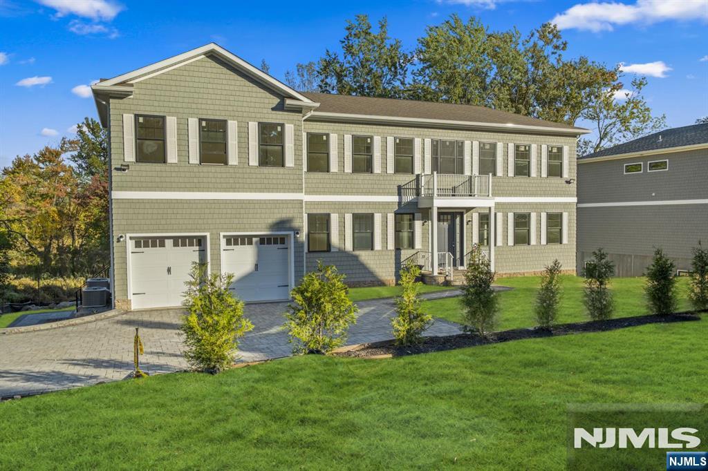 497 Teaneck Road - Photo 2
