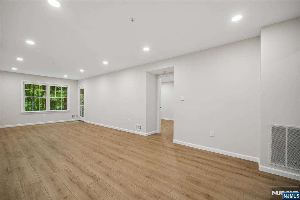 1415 York Street - Photo 3