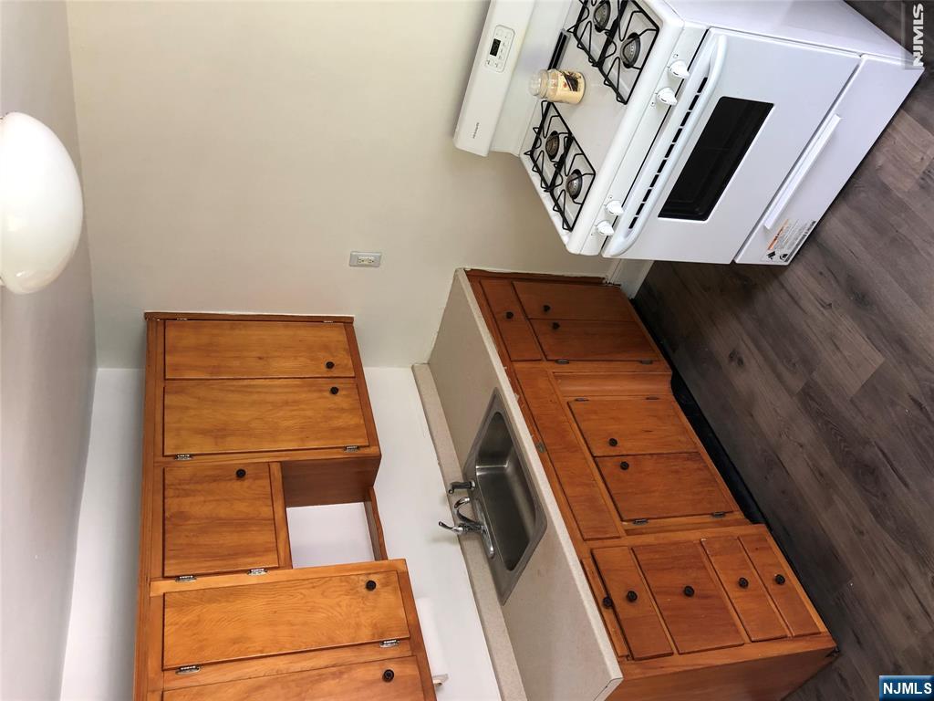 45 Diamond Bridge Avenue 2 - Photo 4