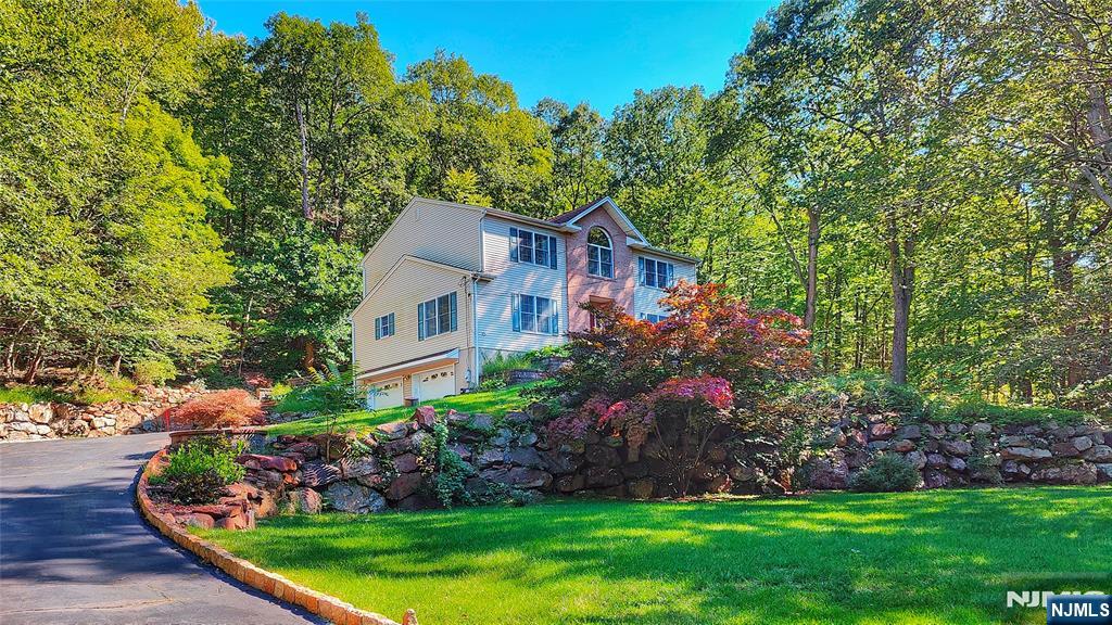 281 Kinnelon Road - Photo 2
