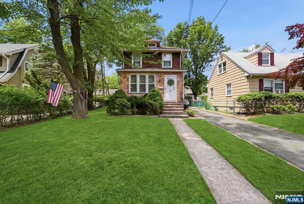 1st image of 112 Grove Ave, Verona, NJ 07044 | MLS# 26029304