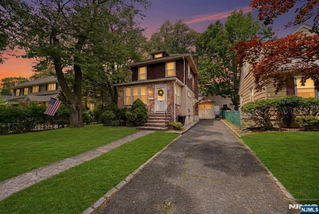 2nd image of 112 Grove Ave, Verona, NJ 07044 | MLS# 26029304