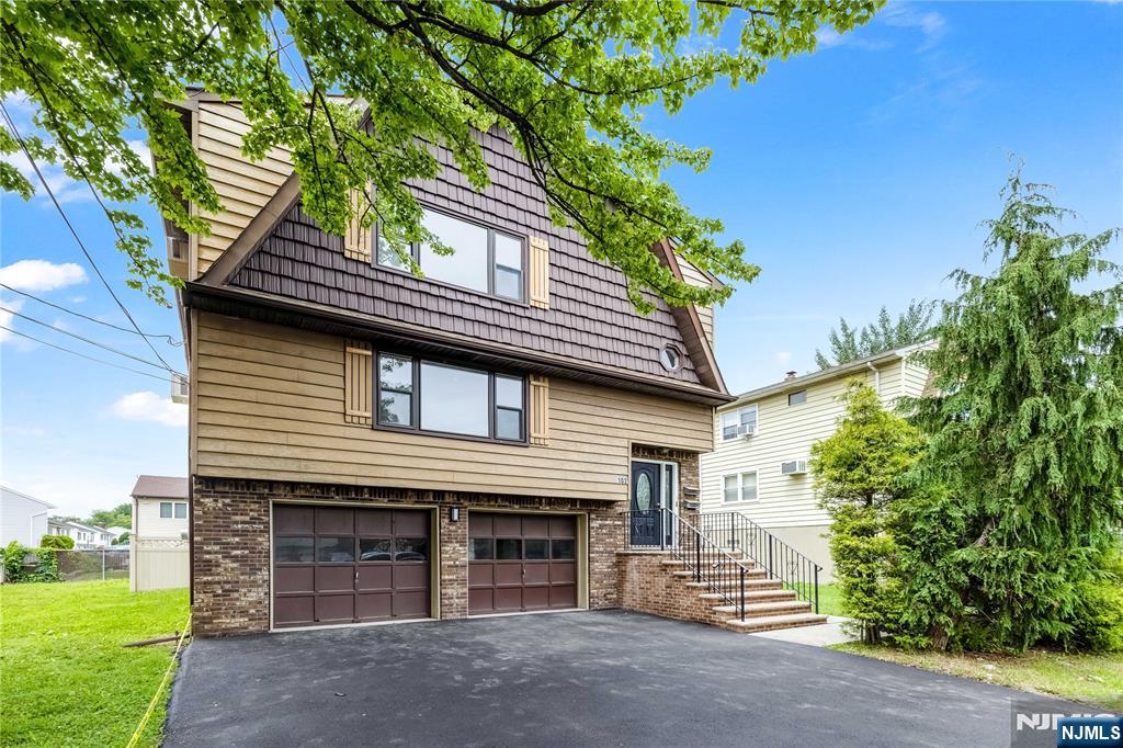 102 Gall Court - Photo 2