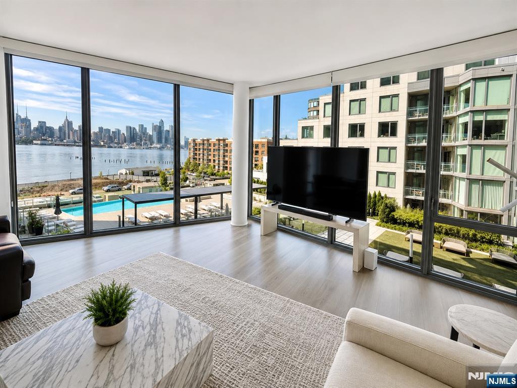 9 Ave At Port Imperial 509 - Photo 2