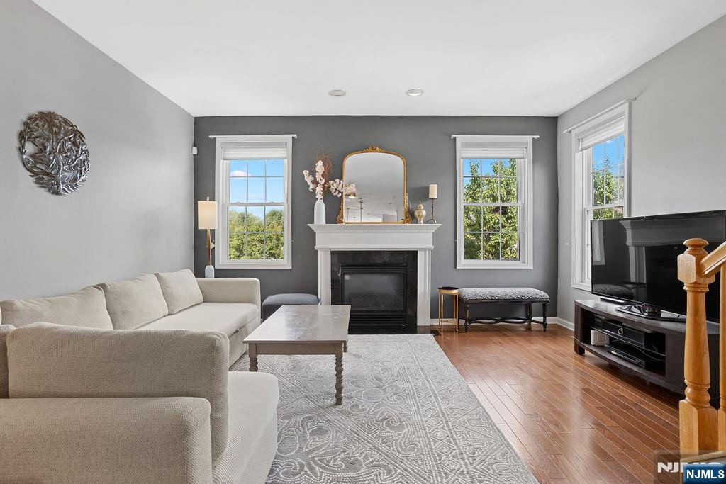 400 Manchester Drive 4071 - Photo 2