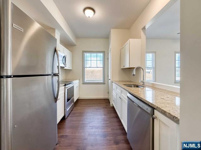 103 Johnson Avenue 201 - Photo 2