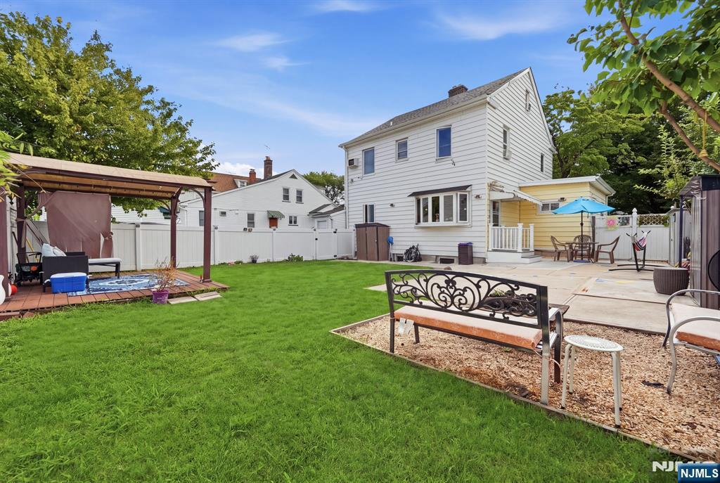 318-322 11th Street