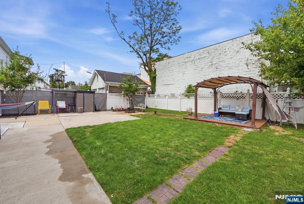 318-322 11th Street