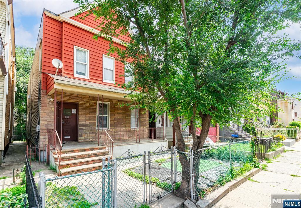 102 Claremont Avenue - Photo 1