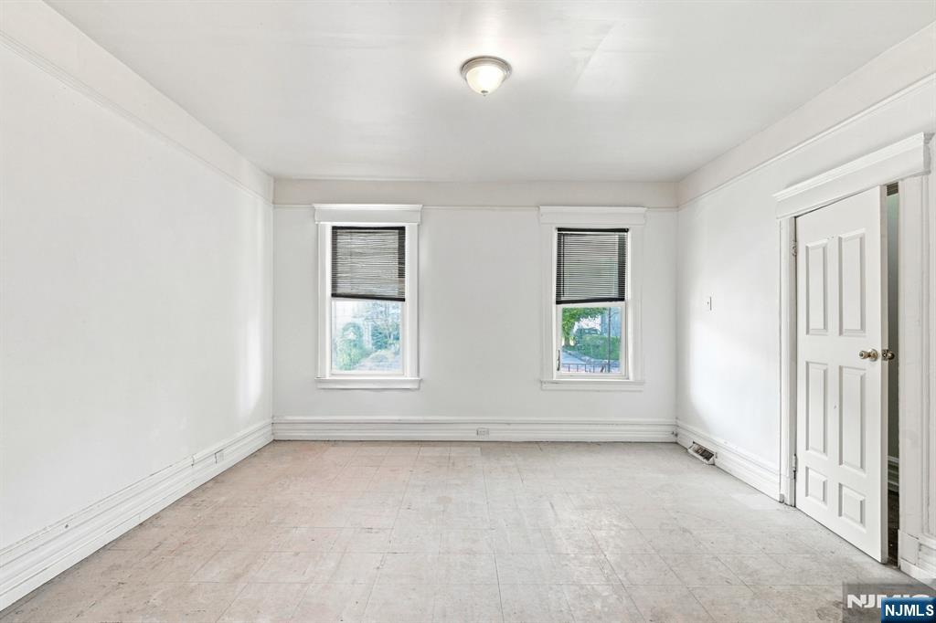 102 Claremont Avenue - Photo 3
