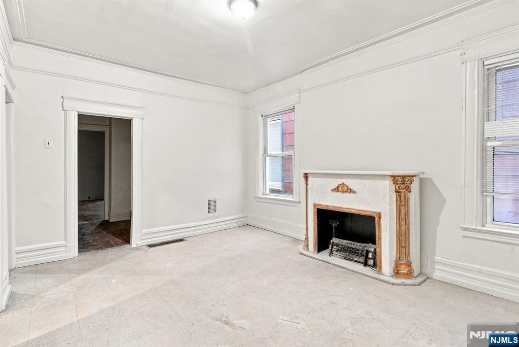 102 Claremont Avenue - Photo 5