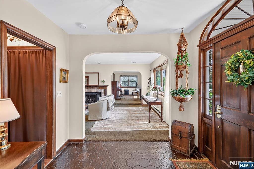 484 Godwin Avenue - Photo 5