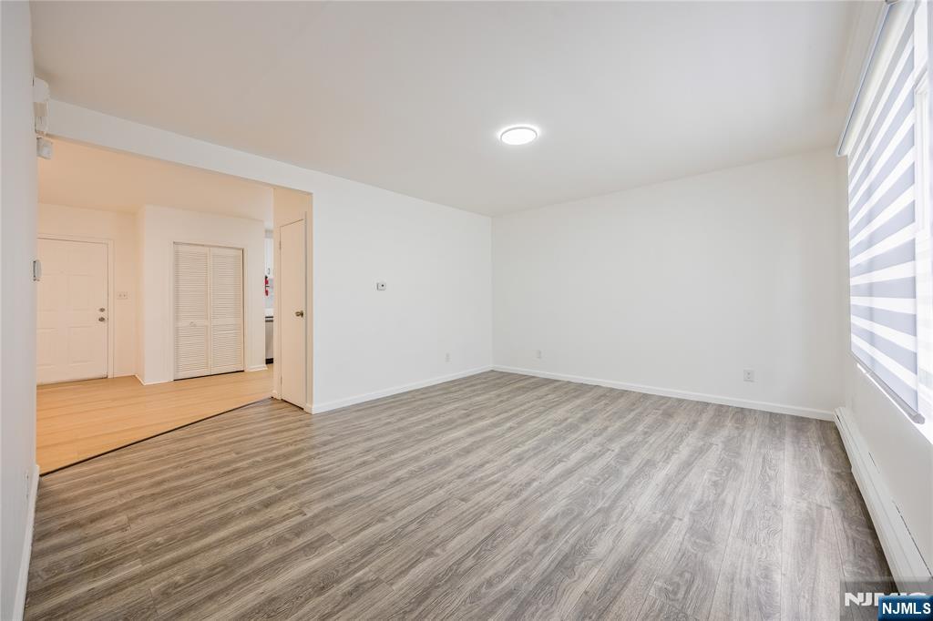 422 Halsted Street - Photo 3