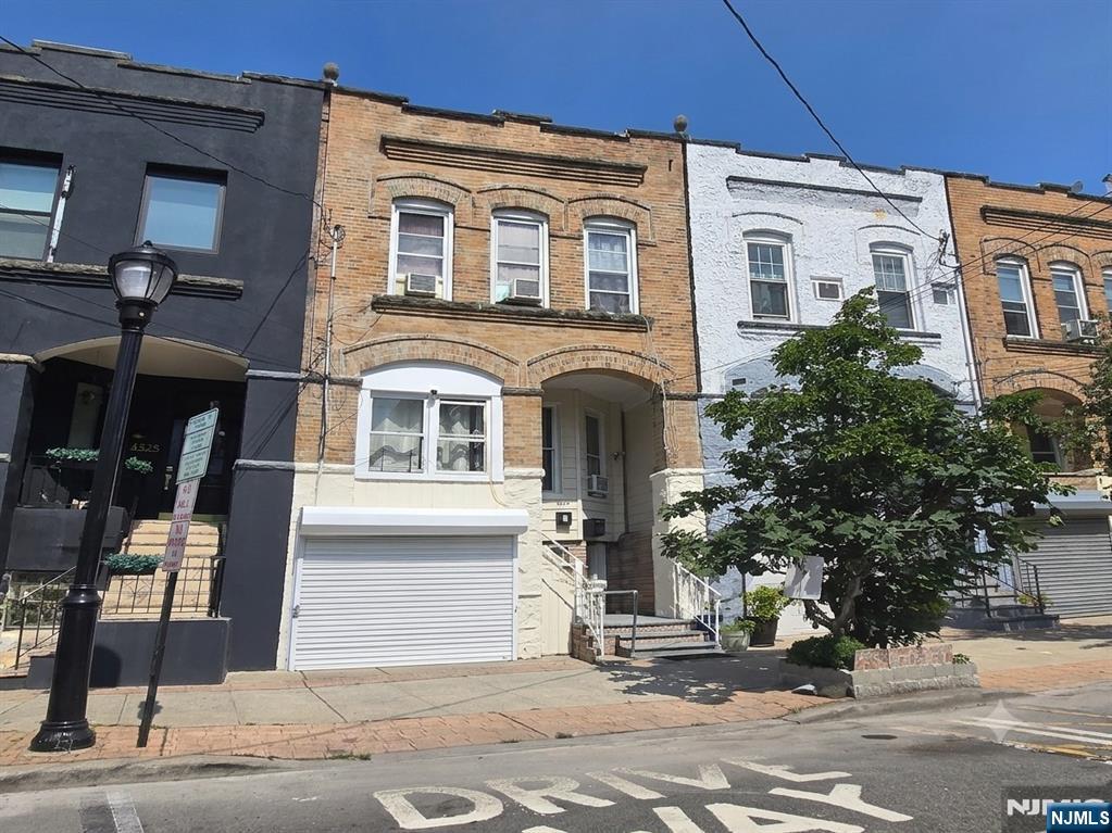 4527 Brown Street - Photo 1