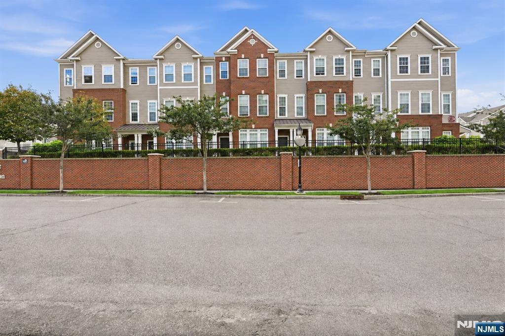 11 Wesmont Drive - Photo 2